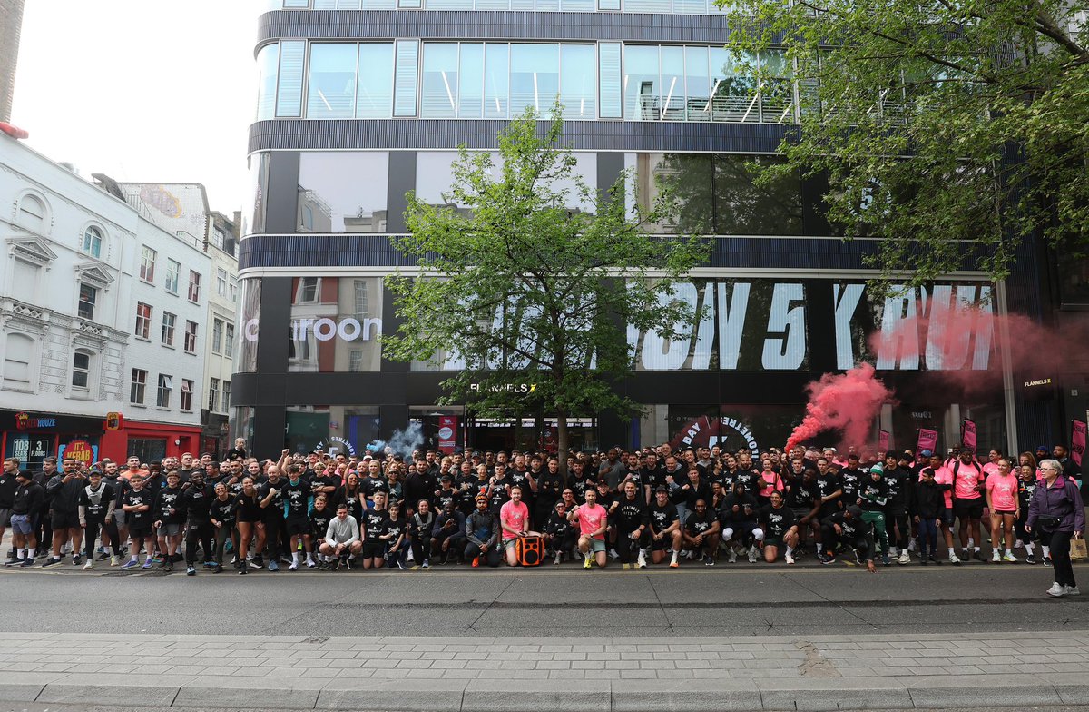 MatchroomBoxing's tweet photo. What. A. Turnout. 👏  #FightDay5k

Brilliant start to the day in London 🏃‍♂️ 

Now let’s get ready for #EubankBenn https://t.co/JeQeRuOCMn