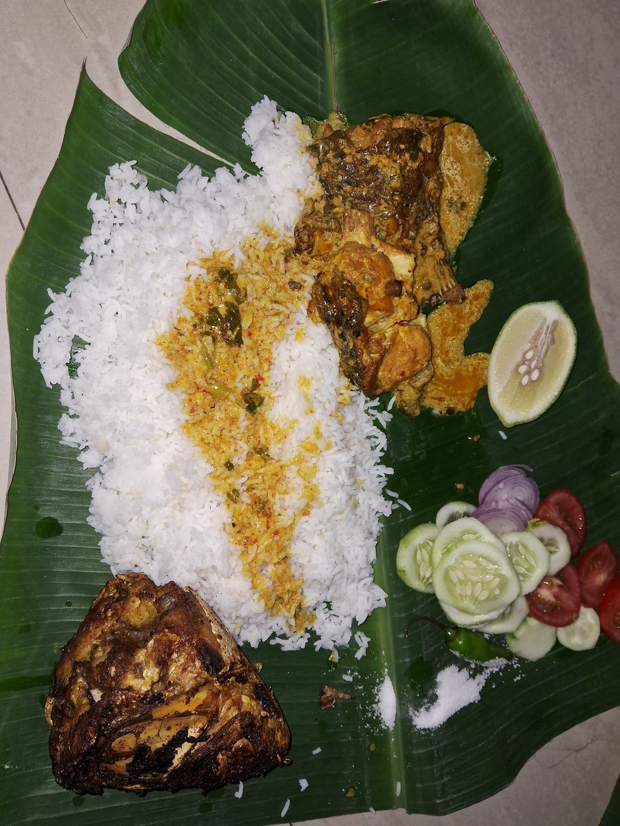desifoodd's tweet photo. Today's Lunch #fish https://t.co/3dea3KKxDv
