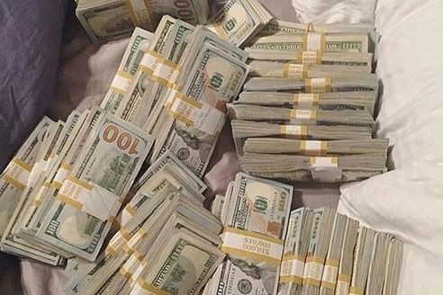 rajnishynr's tweet image. इतना रुपए अगर आपके पास हो तो सबसे पहले क्या खरीदोगे? #MoneyMakingTips