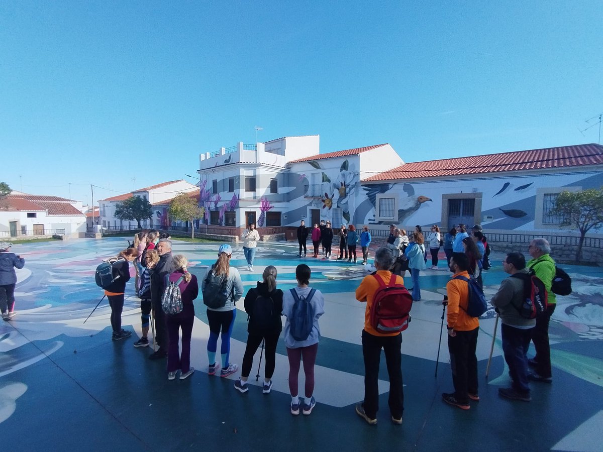 dxt_san's tweet photo. Penúltima prueba del Circuito Semderista "Sierra SanP Camina",  en #Salorino 🚶‍➡️🚶‍♀️‍➡️🚶‍➡️🚶‍♀️‍➡️
Espectaculares murales 🖼 y parajes naturales 🏞
Próxima y última ➡️1 de Mayo
📍#ValenciadeAlcantara https://t.co/f3XNm88TRb