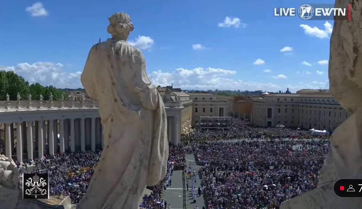 اكبر طائفة دينية على كوكب الارض تودع قائدها الروحي ،،

في العقيدة الكاثوليكية، البابا هو خليفة بطرس والمرجع الذي تسكن إليه الأرواح التائهة ،،
واليوم انطفأت شمعة كانت تهدي اكثر من مليار ونصف كاثوليكي مسيحي ،،

#RIP

youtube.com/live/WKCrieyrg…