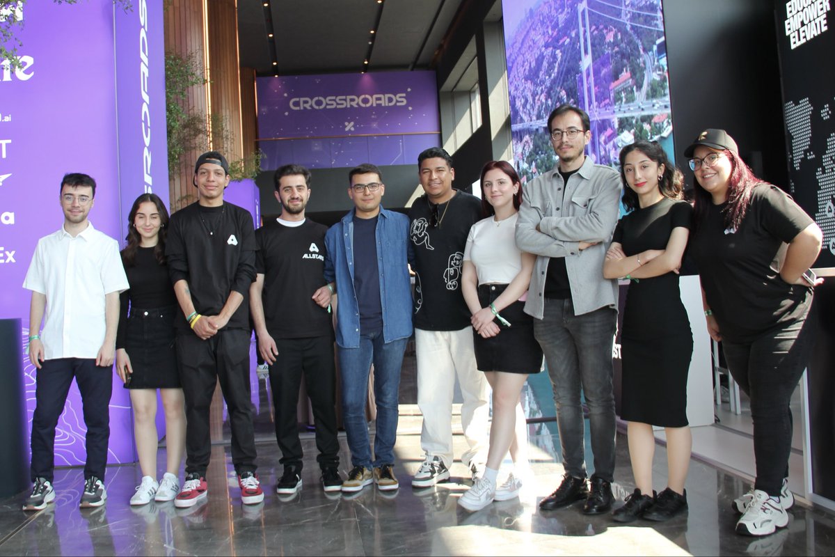 Onuralp_bsr's tweet photo. Real Team Vol 2.0
W/@allstarsVEN &amp; @allstarsTR 

@soymaikoldev @AriCR18 @androgavidia https://t.co/QlisWS3i6q