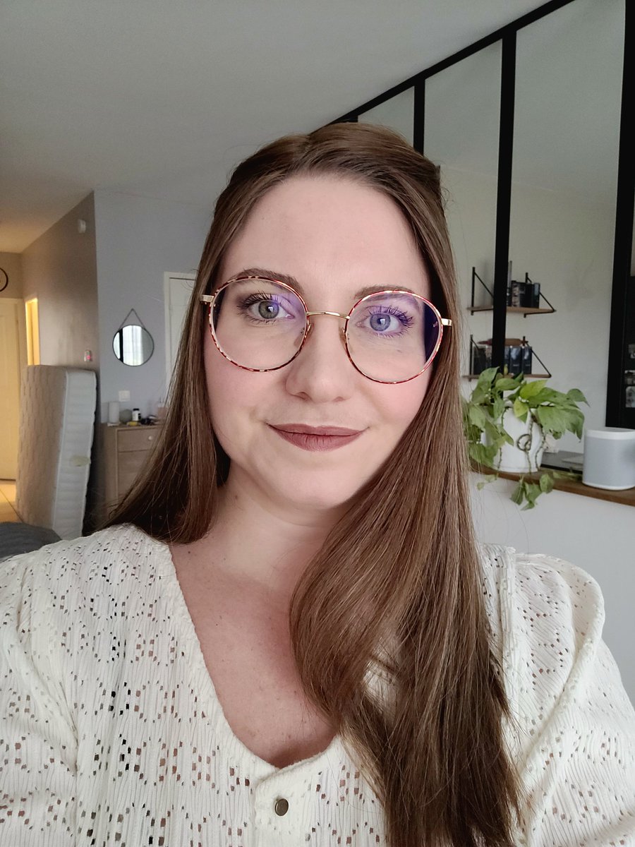 La Rôdeuse Pâle tweet media