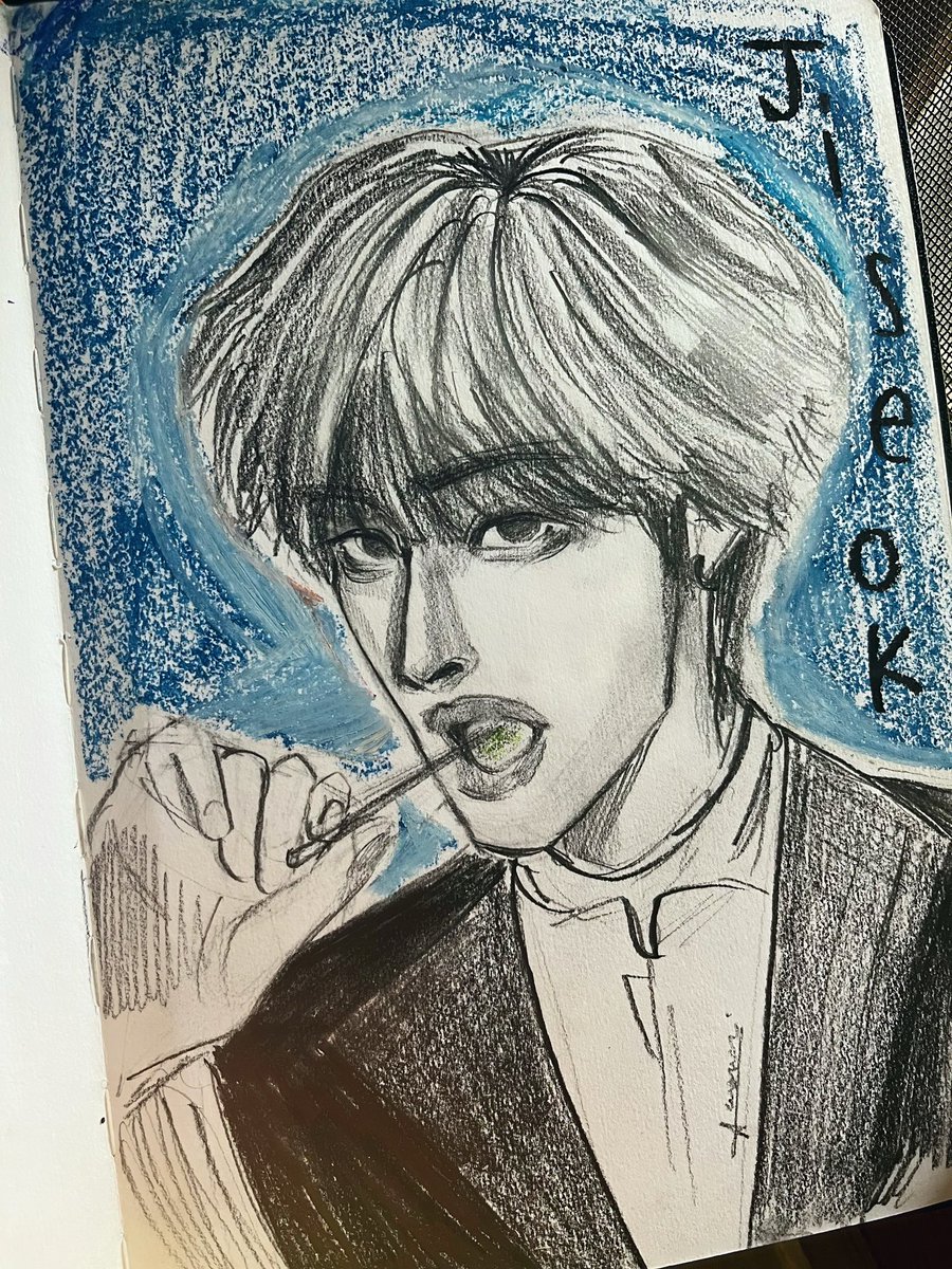 I just rly like drawing jiseok..

#Gaon #XdinaryHeroes