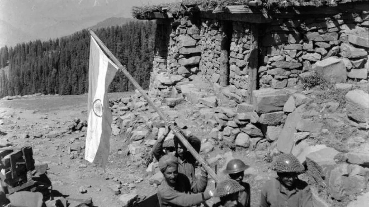 TheUrbanAcres's tweet image. Haji Pir Pass: A lost victory, a lasting cost. Security, connectivity, and sustainability are inseparable in India's future. #HajiPir #StrategicIndia
@MEAIndia @BSF_India 
also read : urbanacres.in/haji-pir-pass-…