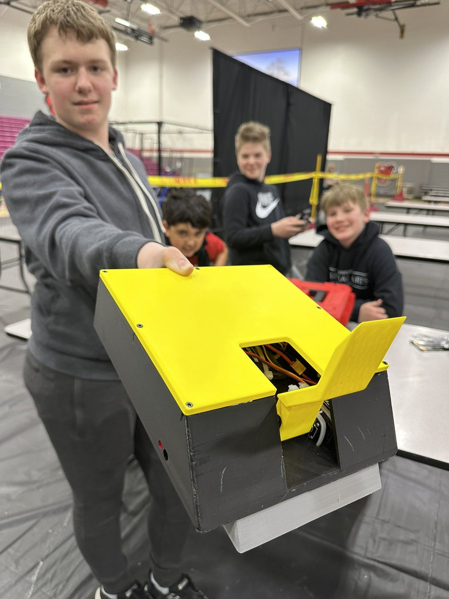 kilobots's tweet image. Final preps are done and we’re ready to roll! The battle box is built, pits are set, and AV is fired up. Teams and fans — get ready for an epic day of 3D-printed robot battles! Let’s make it unforgettable! #Kilobots #BattleReady #STEM