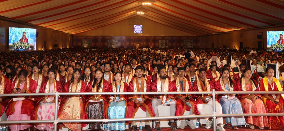 Pomi Baruah (@pomibaruah) on Twitter photo Congratulations to all the degree holders ! Memorable time spent at the 32nd Convocation of <a href="/GauhatiUniv/">Gauhati University</a>.
Dropped in for a meeting at the Regional SAMARTH Support and Coordination Centre at GU for ensuring a smooth admission process for the Academic year 2025-26 Congratulations to all the degree holders ! Memorable time spent at the 32nd Convocation of <a href="/GauhatiUniv/">Gauhati University</a>.
Dropped in for a meeting at the Regional SAMARTH Support and Coordination Centre at GU for ensuring a smooth admission process for the Academic year 2025-26