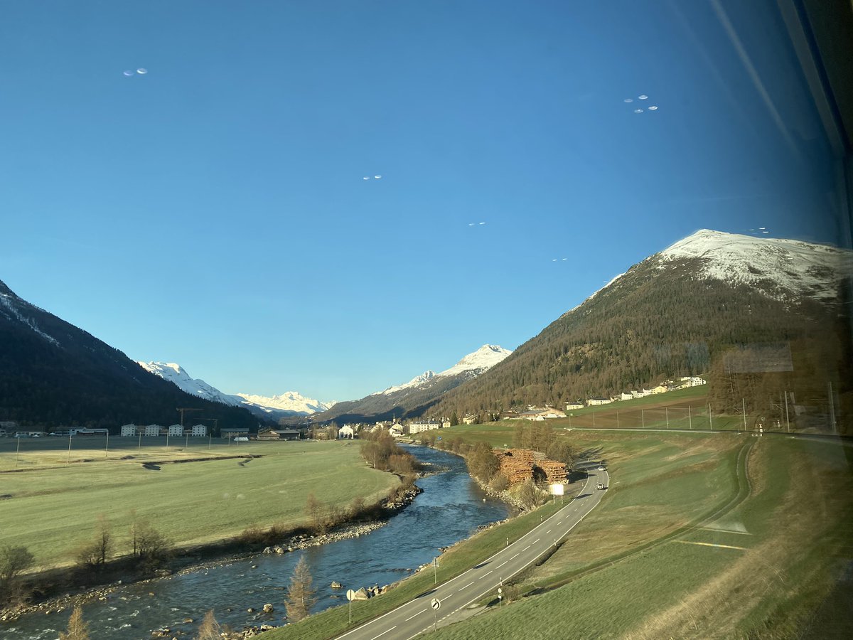 Michelino_1978's tweet photo. Guten Morgen Sonnenschein #engadin #inntal https://t.co/QUN2GI3uO7