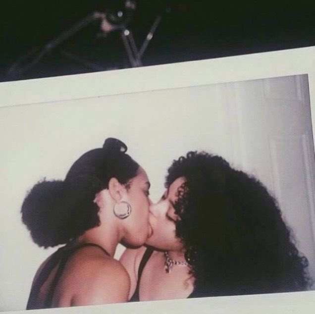 LesbiansFeed's tweet photo. Mood: https://t.co/7uXEIM1FVX