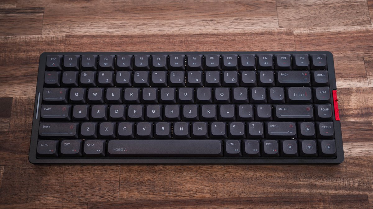 yamasan_esu's tweet image. カッコよすぎるキーボード来た

#IQUNIX
#MQ80