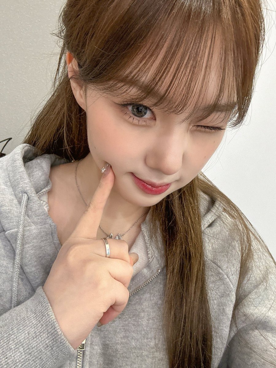 채현 언니 생일 축하해🩷