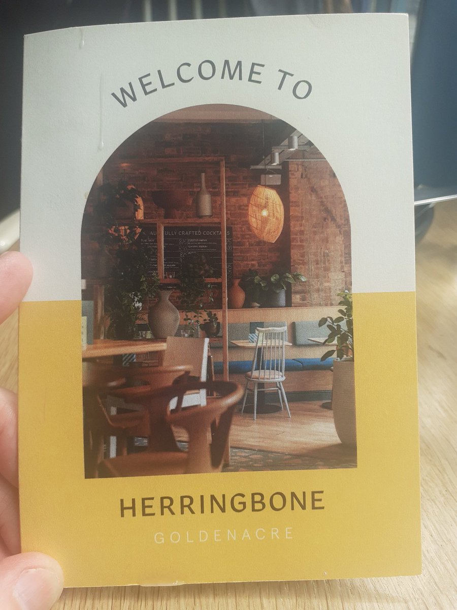 sandymb1956's tweet image. Lunchtime yesterday I was in the Goldenacre area of #Edinburgh needing sustenance.Made a swift visit to #Herringbone for a hearty bowl of Seafood Chowder and Artisan Bread, washed down with a glass of house white.Tasty.@Edin_the_walk #EDINBURGH #AULDREEKIE