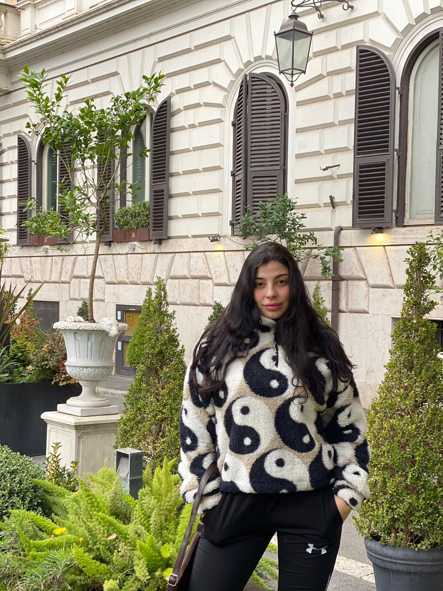 Send this to your crush… or just keep looking at me like that 👀📍Honolulu