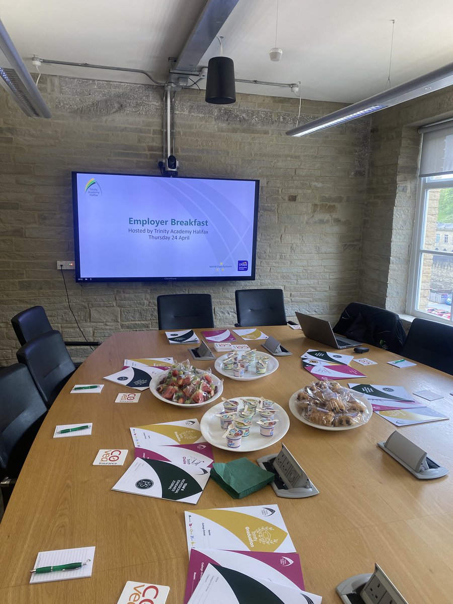 MissSWoolford's tweet photo. This week I hosted an employers breakfast, inviting local businesses to hear about our careers programme, how they could support our young people &amp; how we can work together to build a network of passionate people, who want to improve the opportunities our young people have. https://t.co/nvC5RkT5HL