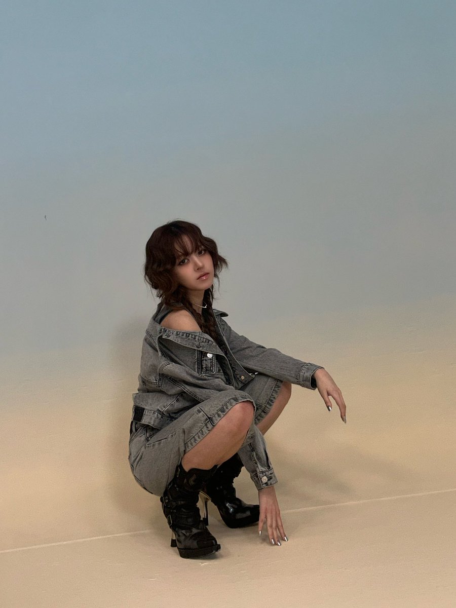 You wanna Guess….

#NMIXX #엔믹스 
#릴리 #LILY