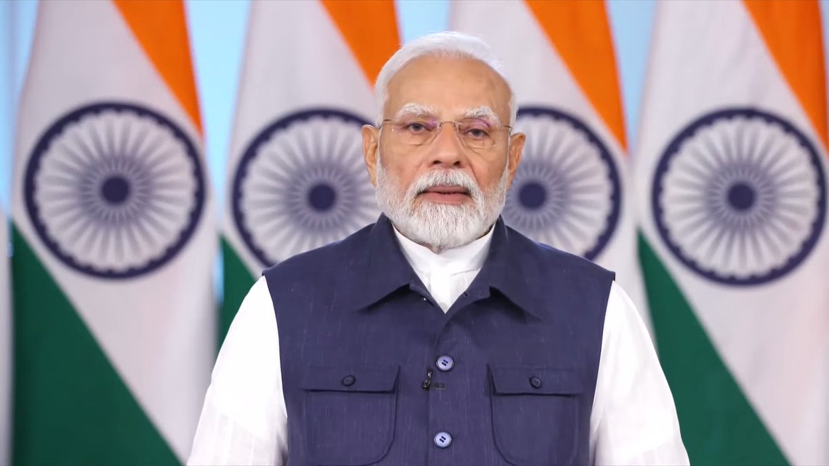 BJP4India's tweet photo. जब युवा राष्ट्र के निर्माण में भागीदार होते हैं, तो राष्ट्र तेज विकास भी करता है और विश्व में अपनी पहचान भी बनाता है।

भारत का युवा आज अपने परिश्रम और इनोवेशन से दुनिया को ये दिखा रहा है कि हममें कितना सामर्थ्य है। 

हमारी सरकार हर कदम पर ये सुनिश्चित कर रही है कि देश के युवाओं के लिए रोजगार-स्वरोजगार के अवसर बढ़ें।

- पीएम @narendramodi