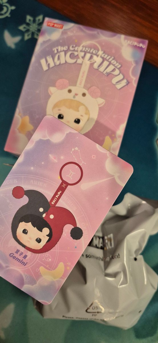 jennaruslie's tweet photo. For sale Hacipupu Constellation Gemini ♊️
100% ori Pop Mart (ada invoice Sh*pee). Kondisi boxnya dibuka di bawah tapi masih foil ya. Aku jual harganya sama kaya di official store.

Kalau ada yang mau barter juga boleh! DM aja! Thanks all! 💖

#wts #popmart #hacipupuzodiacgemini https://t.co/PfgiewRMkW