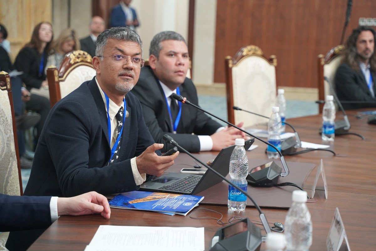 gslep_program's tweet image. Global leaders at Bishkek+25, led by #GSLEP, championed mountain ecosystems &amp;amp; biodiversity! Focused on transboundary conservation &amp;amp; climate resilience. Key takeaways: cooperation, funding, science integration &amp;amp; green infra.  More info:  globalsnowleopard.org/global-leaders…