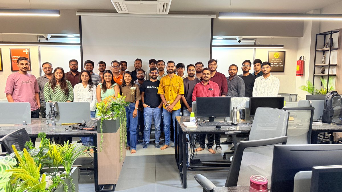 LaravelSurat's tweet image. 🎉The #LaravelLiveSurat April-25 Chapter was outstanding!🚀
A big thanks to @wiwek__chauhan for the insightful "PEST" session at @PatoliyaTech.
🤝Great discussions, learning, and networking!
@LaraconIN @laravelphp
#LaravelSurat #LaraconIN #PEST
