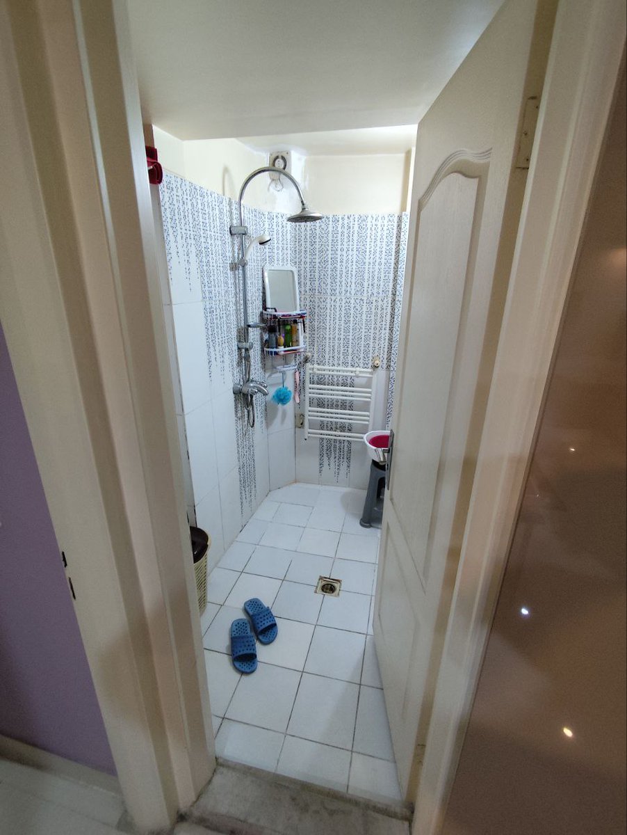 عمو نیما tweet media