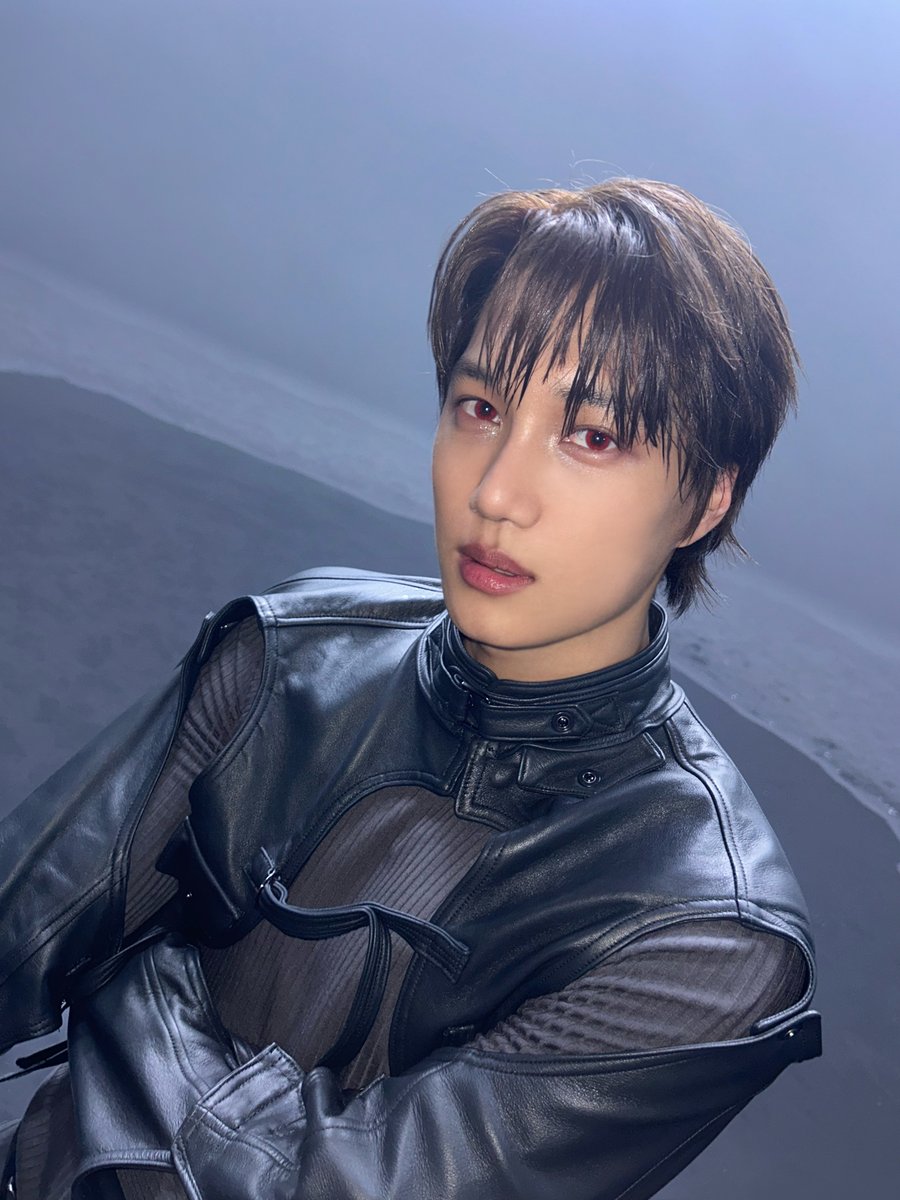 weareoneEXO's tweet photo. red eyes💥

#KAI #카이
#EXO #엑소 #weareoneEXO
#WaitOnMe #KAI_WaitOnMe https://t.co/2hIhit69lT