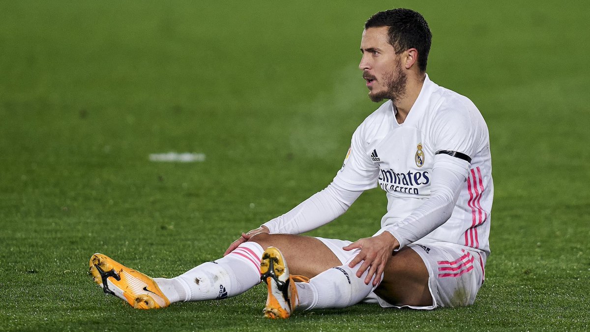 Palaciosexual's tweet photo. DEBATE SERIO:

¿Cuál fue la COMPRA más DECEPCIONANTE en la historia del fútbol europeo?

Yo empiezo: Hazard al Madrid.

Los leo 👇

#Champions #Fútbol https://t.co/Lntk23N3k3