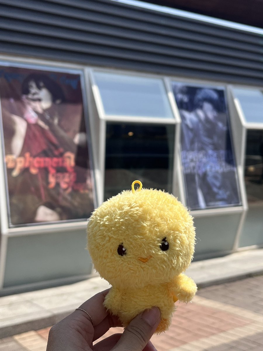 landlline's tweet photo. made it to the fan cafe 🌸 #TAEMIN_WORLD_TOUR #EphemeralGaze_Finale https://t.co/goSXQ1LC4w