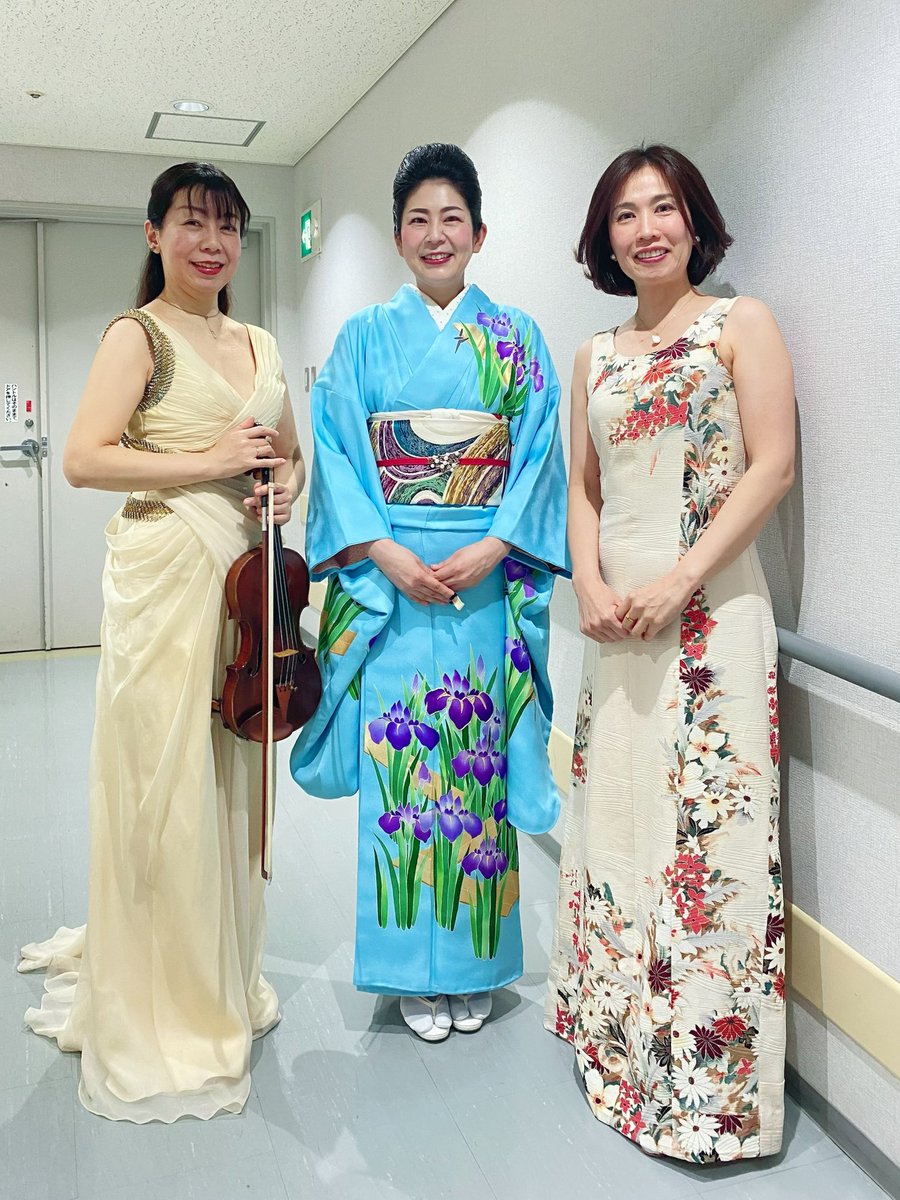 biwako_spring's tweet photo. 片岡リサさん（箏・歌）、西尾恵子さん（ヴァイオリン）、鈴木華重子さん（ピアノ）ありがとうございました😸和×洋のコラボレーションはまさに“挑戦”ですね❤️‍🔥 https://t.co/VkdUweHC39