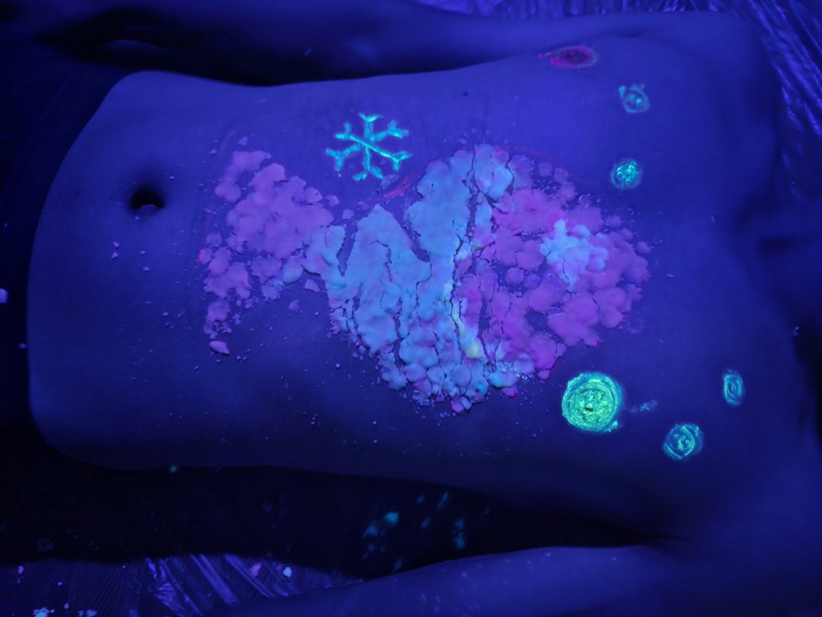 努力除毛的雪魚 tweet media