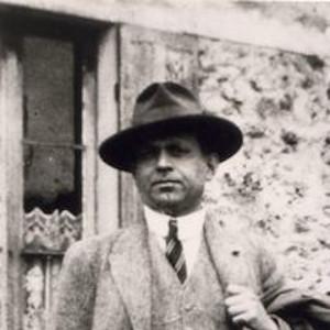 "Lieber einen Anzug nach Maß, als eine Gesinnung von der Stange." Kurt Tucholsky

Zitate von berühmten Dichtern, Denkern und Künstlern zum Nachdenken und Schmunzeln

Hier mehr:  freidenker-galerie.de