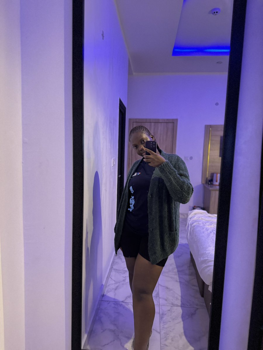 etimbuk_inock's tweet photo. I know look’s aren’t important,but I’ve got them,just incase.
Happy weekend,world people.❤️
#Web3
#tech
#Akwaibomgirls
#Hetty https://t.co/KYaxatRrtG