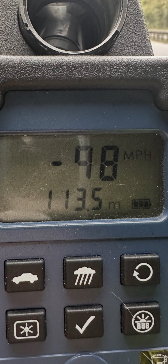 roadpoliceBCH's tweet image. Good morning from RP11. Early morning speed enforcement this time on the A1M. Have a great weekend whatever you’re up to. Please be safe and just slow down! #fatal5 #rpu 412179/416653