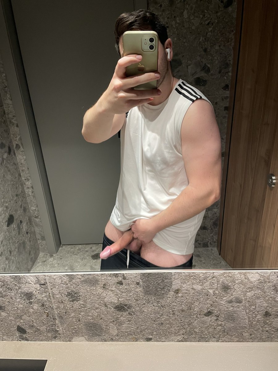 HottDOM's tweet photo. Actualización Bio

◆ Male
◇ 28 yo
◆ Dom ++
◇ Spanish
◆ ~1.80 m
◇ Bisex (Girls++)
◆ BDSM
◇ Soft &amp; hard kinks
◆ DMs open

◇ Pic is me, which you prefer?😈☟ https://t.co/4GfZtz5LDE