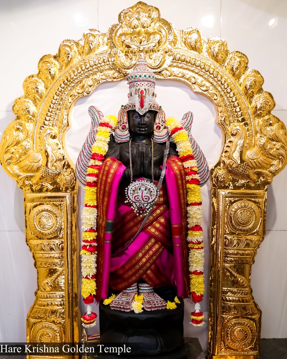 HKGoldenTemple's tweet photo. A living entity is so made by the will of the Almighty that he is most happy when placing himself in a condition of absolute dependence. SB 1.9.22

#harekrishna
#harekrishnagoldentemple
#SriLakshmiNarasimha https://t.co/H3LX68zlyB