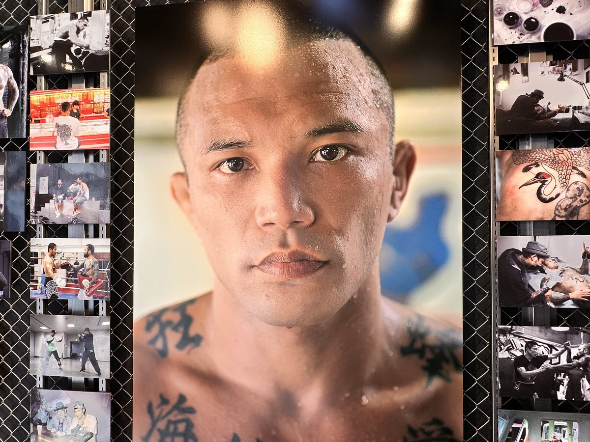 shi11220401's tweet image. アメ村に山本KID！！！
神の子おかえりなさい
生でKIDさんの試合観てみたかったな…
山本美憂さん、GAKKINさん、Kurofinさん
最高のイベントありがとうございました！

#山本KID徳郁 
#LOVEWILLFINDAWAY
#ITWASALLADREAM