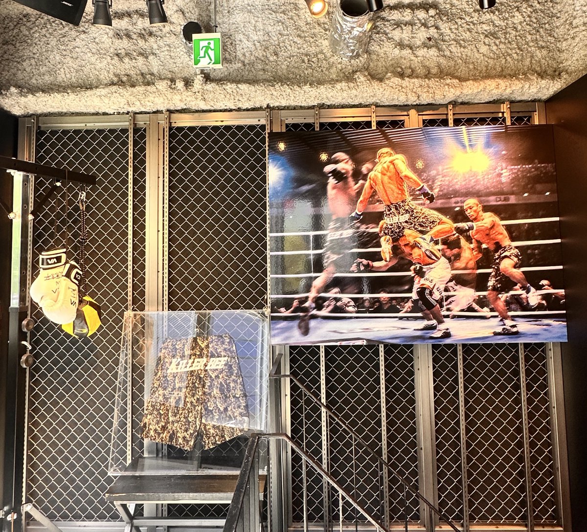 shi11220401's tweet image. アメ村に山本KID！！！
神の子おかえりなさい
生でKIDさんの試合観てみたかったな…
山本美憂さん、GAKKINさん、Kurofinさん
最高のイベントありがとうございました！

#山本KID徳郁 
#LOVEWILLFINDAWAY
#ITWASALLADREAM