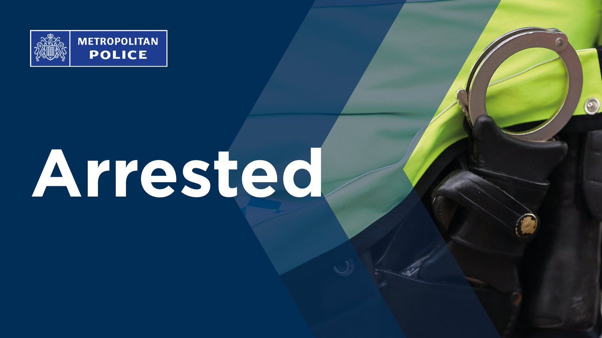 Yesterday morning whilst patrolling around the ward, #BroadGreenSNT arrested a female in #HandcroftRoad who was wanted for recall to prison for not complying with release conditions. #CommunityPolicing #SNT