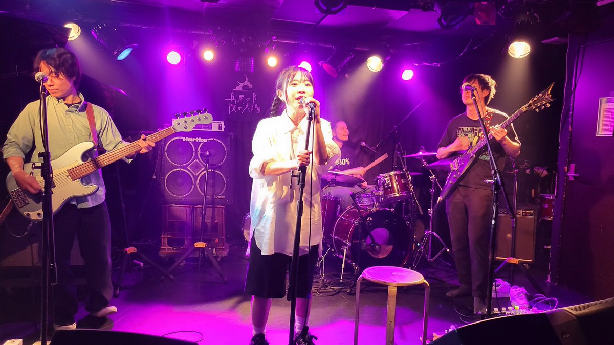 5バンド目、渋谷アゲハ！！
平成ギャルぶっささりソングをありがとうございました！！！
蝶々のあの！蝶々ちがいで、まさかの
あの、蝶々をやってくれました！！
やったぁー！！