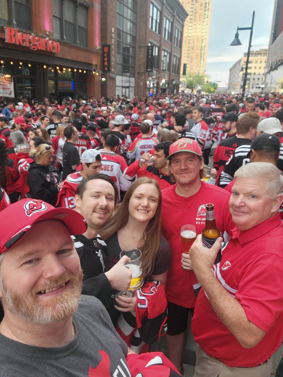 KevMAd3's tweet photo. That double OT GOT ME LIKE!!!!!! #NJDevils @NJDevils @TheBrattPack63 #playoffhockey #overtime #doubleovertime https://t.co/jYCCwguVN1