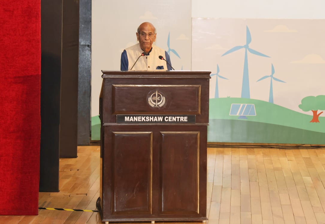 NAVYESM's tweet photo. Ambassador Shyam Saran, President IIC, Former Foreign Secretary and Former Special Envoy of Prime Minister for Climate Change delivered the 30th Admiral RD Katari Memorial Lecture on 'Climate Change: Beyond the Tipping Point' on 25 Apr 25 at Manekshaw Centre, New Delhi. https://t.co/5J2GPtflC0