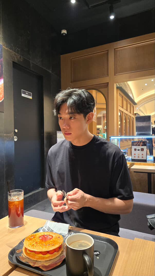 decasso_'s tweet photo. 복복 정혁이도 행복한 주말 보내용 https://t.co/rZSb5acFnp
