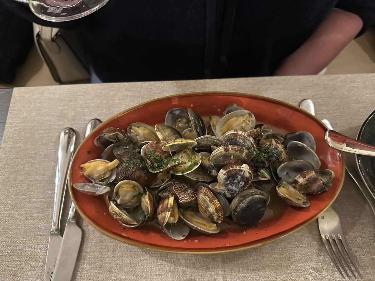chefoliverbates's tweet photo. Had an amazing dinner at the popular and now famous osteria alle testiere restaurant in Venice .. beautiful food made by Luca and his team . Ollie @MichelinGuideUK #lovefood #venice https://t.co/oZKp0D0WZ4