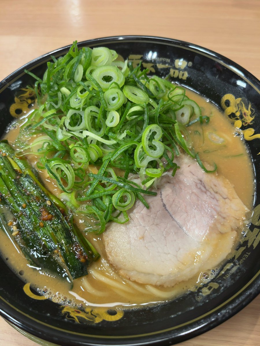 gyghm790's tweet photo. 天下一品！
味噌ラーメン、味噌汁の濃いの？笑

#ラーメン #グルメ #みそラーメン  #食べ歩き https://t.co/5FwF3EnTbF
