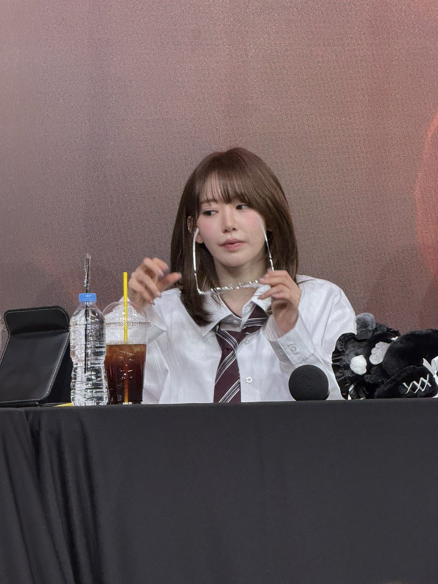 사쿠라가 렌즈 광고를 하는 이유를 알겠다