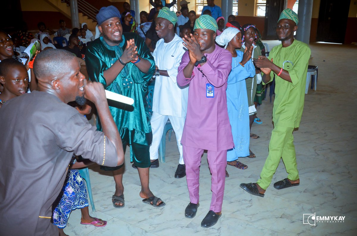 AwosinaJ's tweet photo. OBSU EDU-CULTURE DAY
God did it ๐๐
#OBSU #TeamUbuntu https://t.co/6Nu5kxkFlY