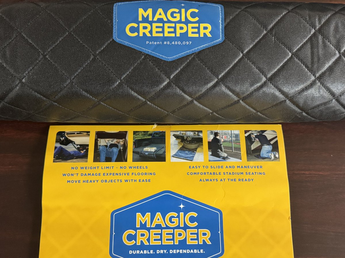 Kai_ZO6LS7's tweet photo. #MAGICCREEPER
思わず欲しくなって・・・
買ってしまった🤣
寝板より低い軽い😃
コンパクトに収納出来る😃
重いタイヤなども滑らす事で
簡単に👏
人間も滑って車の下に潜ったり
出たり😇
色々な事に使えそうだ👍👍 https://t.co/FLv7FcZJto