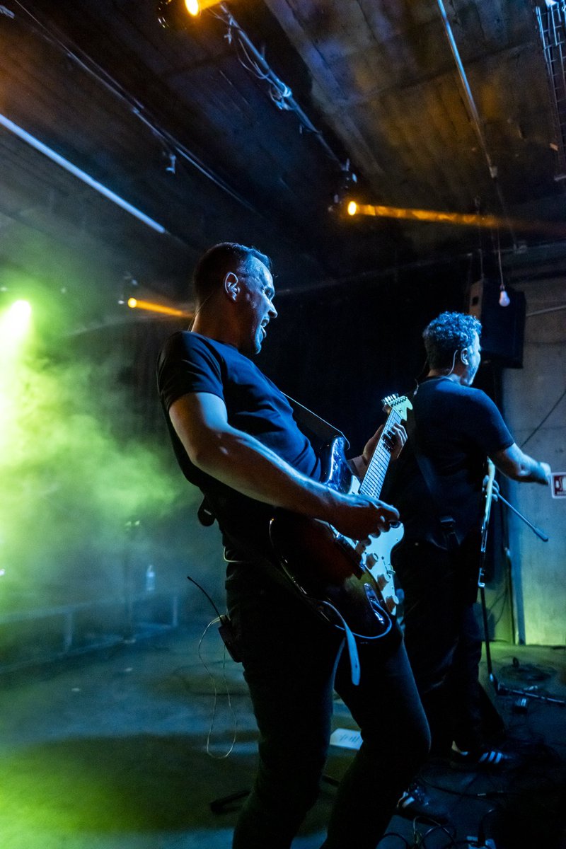 Cuanto habíamos esperado por el día de poder cantar: LLÉVAME A BAILAAAAAR 🎤 con Embusteros y todxs ustedes. 🥹🥹

Un gran cierre para el primer día del festival. 🎶⚡️

#SonoramaRiberaDelDueroMéxico