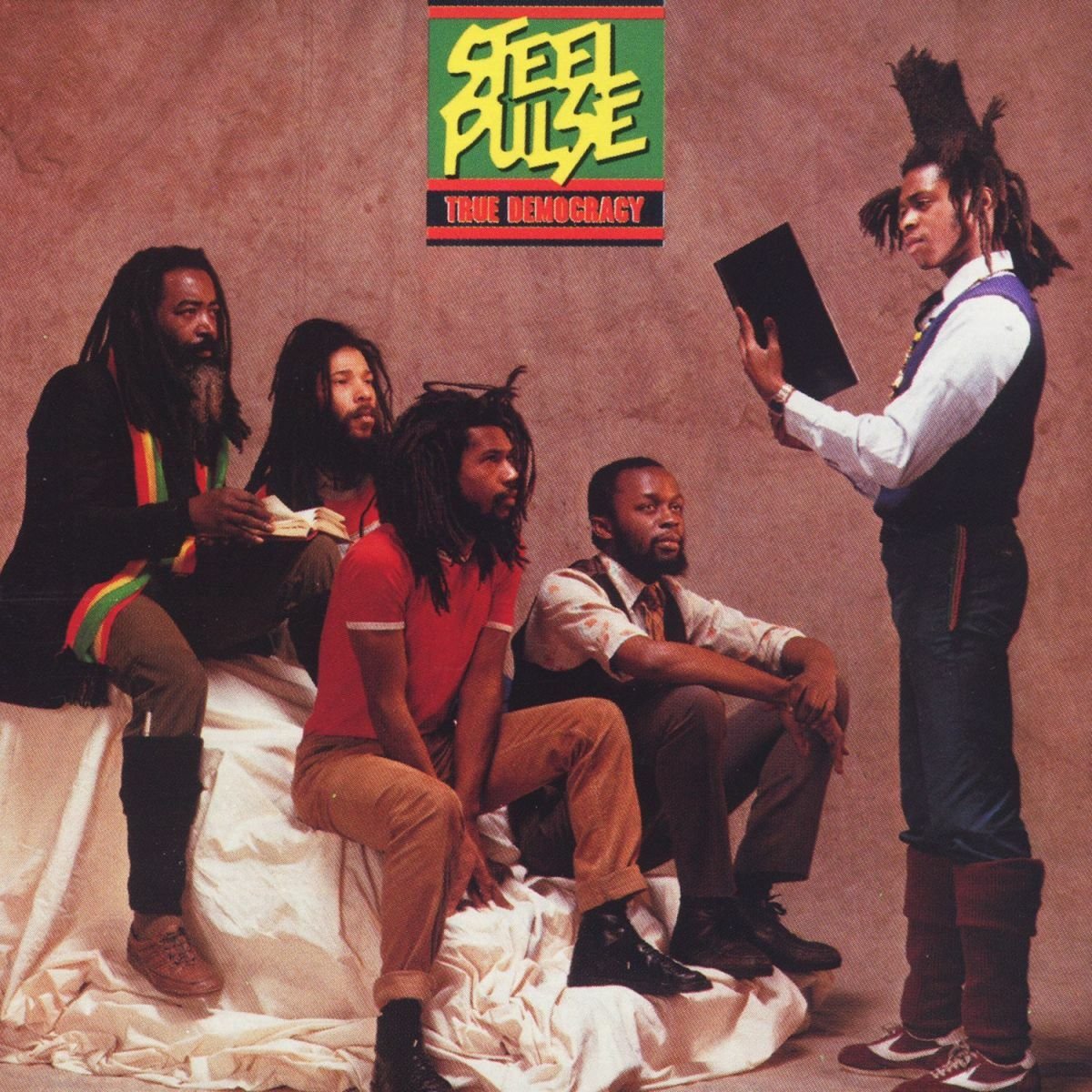 ClassicFM973's tweet image. #SaturdayExpress W/@Caesarimmortal
NP- 'CHANT A PSALM'
ARTIST(s)- STEEL PULSE
#ReggaeSplash
#TheGreatestShowOnRadio