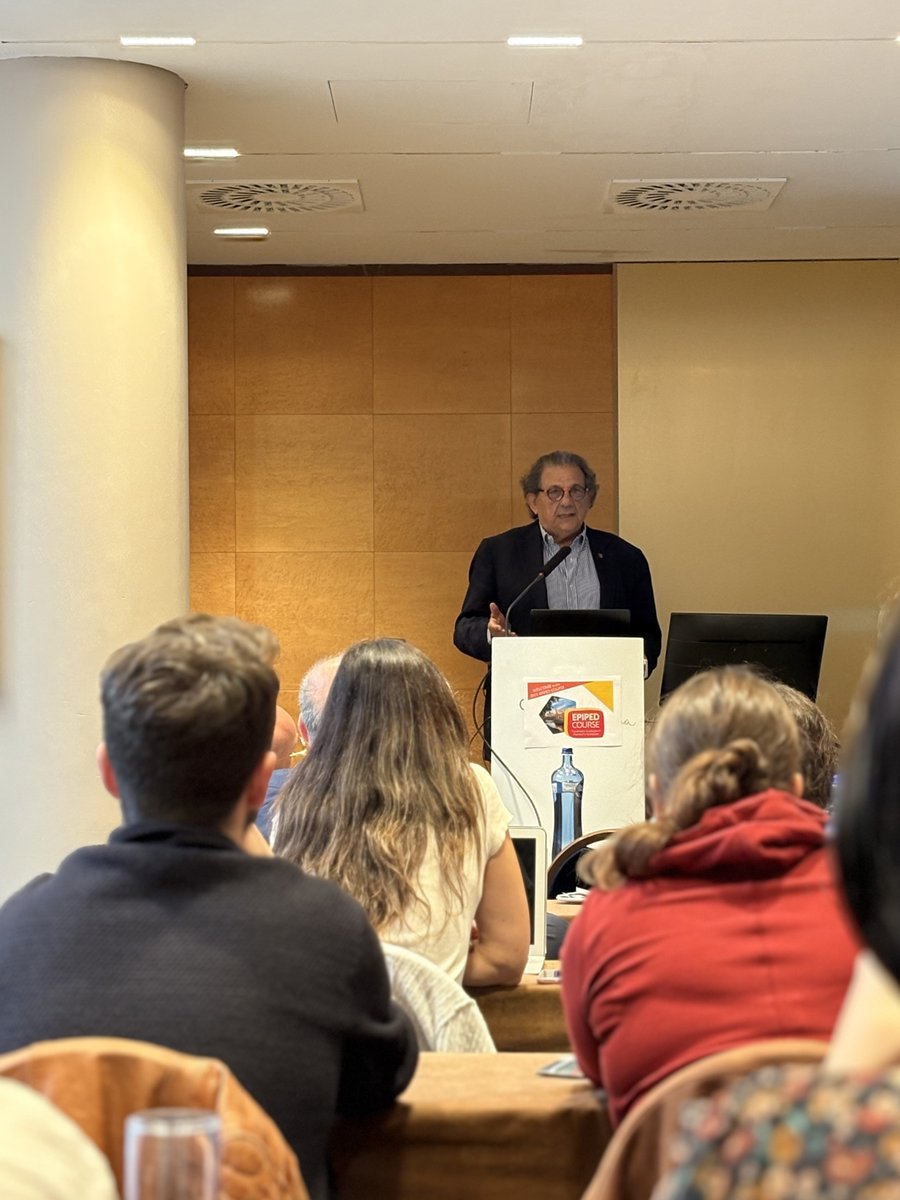 EpiCARE_ERN's tweet image. Now we will enjoy a Morning Debate: "Do we know enough to defend early surgical treatment in children?" by Alexis Arzimanoglou and Kees Braun.