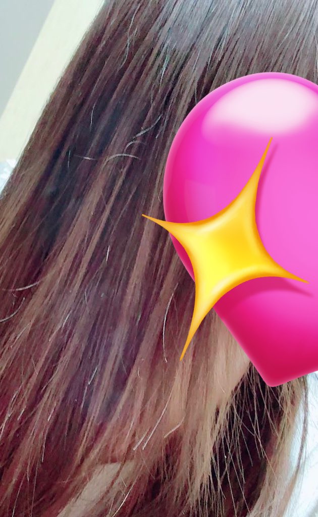 tuyokunaru_Girl's tweet photo. こんばんはー🤭今日はお仕事お休みいただいたのでお家でゴロゴロしてました😂髪の乾燥が気になってellipsのヘアオイル使ったら寝起きでもボサボサ回避出来ました🥹おすすめです😂
 #ヘアケア
 #ellips https://t.co/1wJpKsszdb
